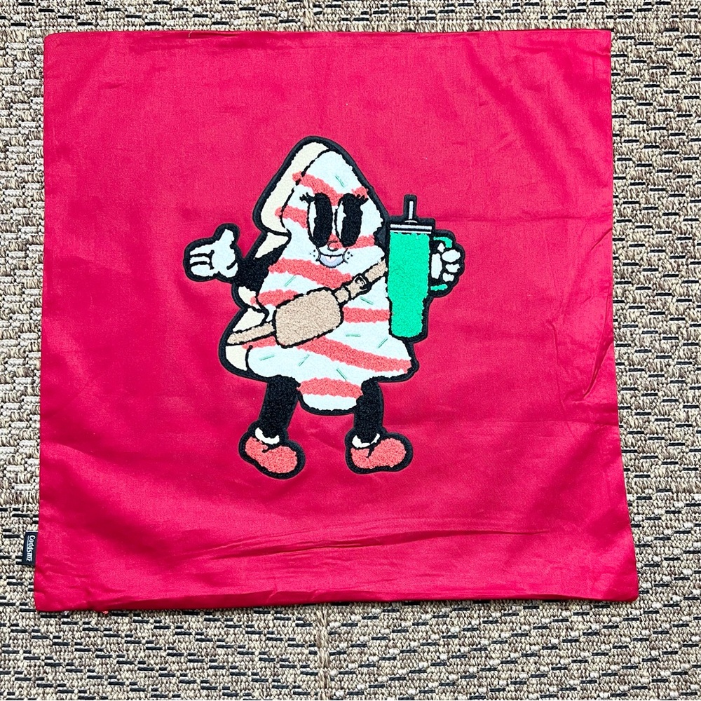 Bougie Christmas Tree Cake Pillow Cover-
18”x18”